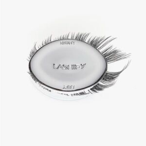 Lashify Isamaya Edge